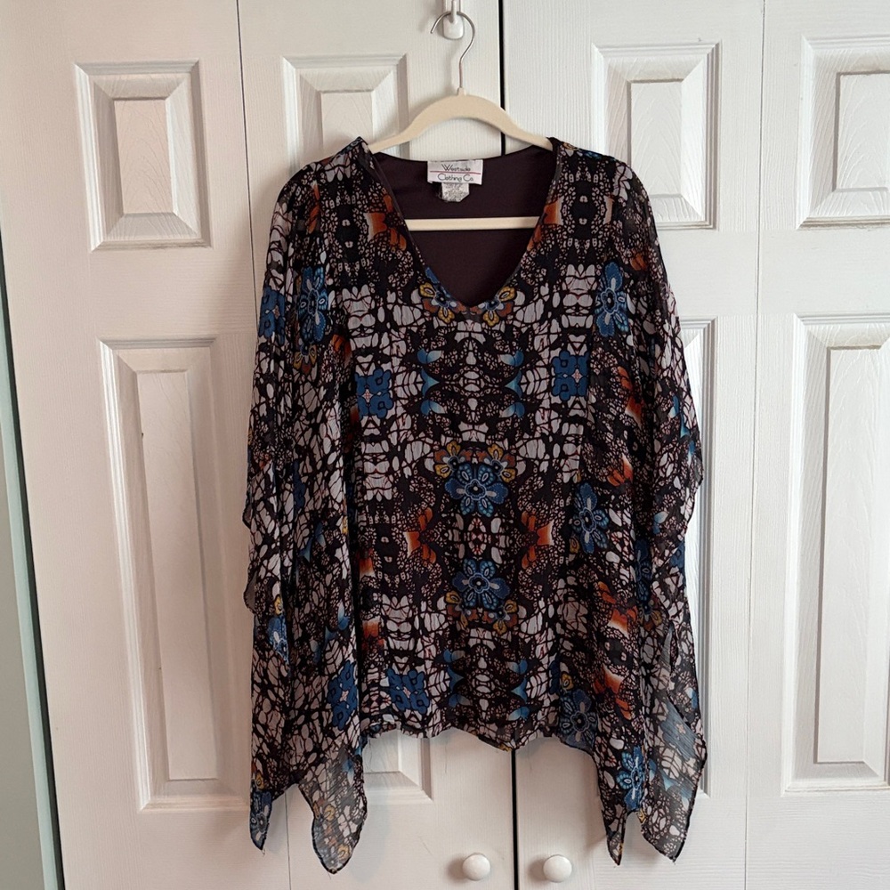 Sheer Floral V-Neck Poncho Top in Black and Blue